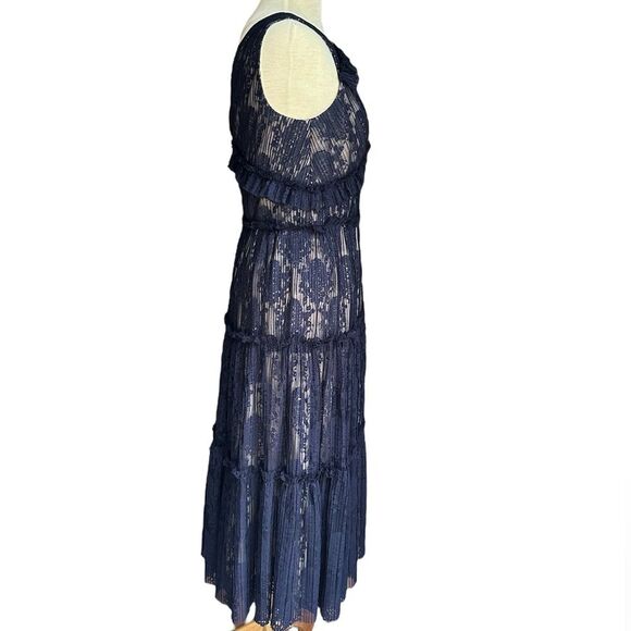 Maggy London Women's Petite Pleat Lace Tiered Cocktail Dress, Galaxy Blue Size 6 - Picture 4 of 9